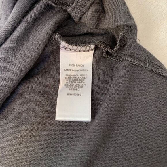 Express basic quarter length butterfly sleeves - Picture 6 of 9